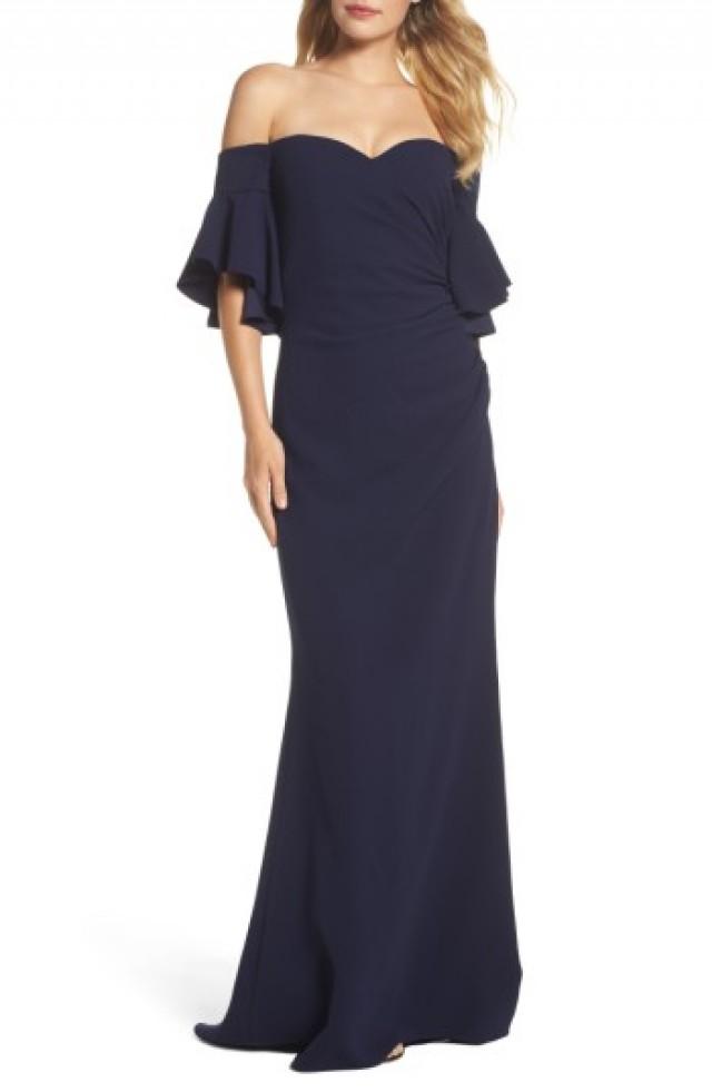 Badgley Mischka Pebble Crepe Off The Shoulder Gown 2768748 Weddbook 