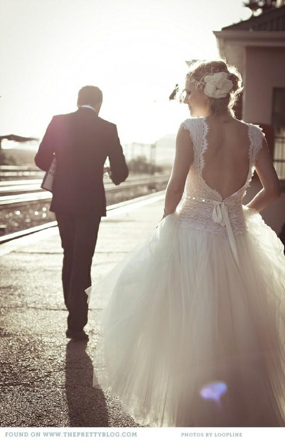 Sunset Wedding Photos Professional Outdoor Wedding Photo Ideas