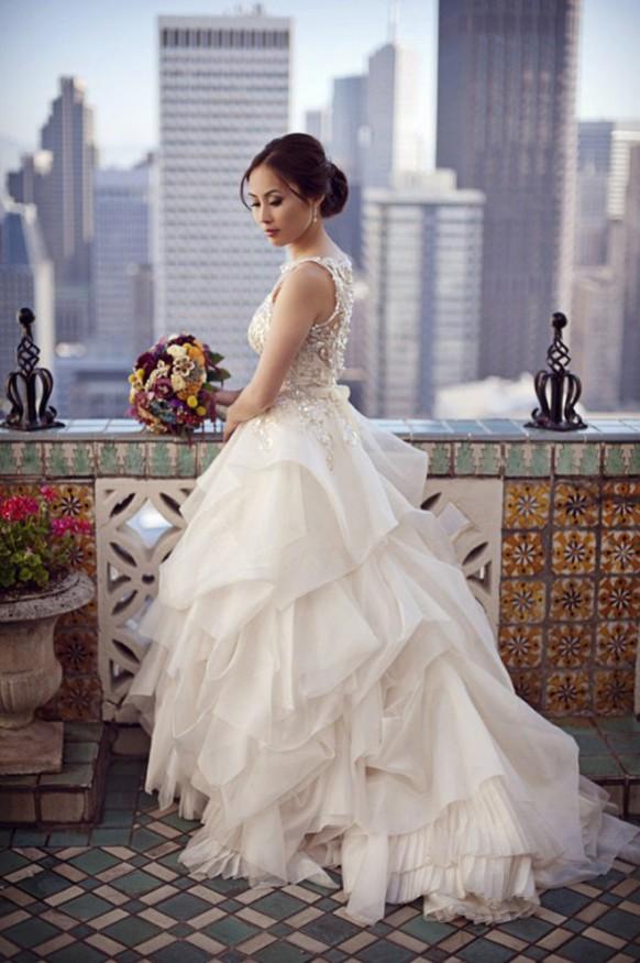 chic special design wedding dress