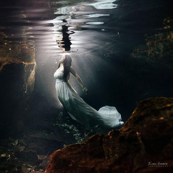 Denise+Bert - Underwater Cenote Trash The Dress Photographer - Ivan ...