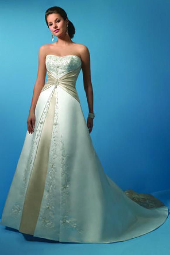 Alfred Angelo - Alfred Angelo #795756 - Weddbook